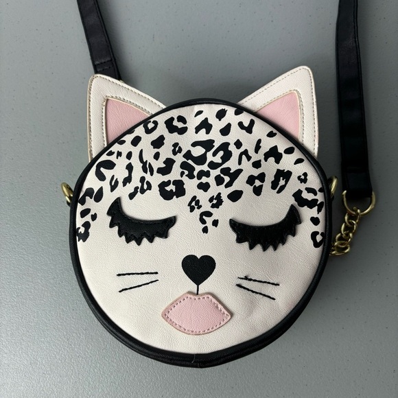 Luv Betsey by Betsey Johnson Mini Round Cat Leopord Crossbody Purse Small - Picture 1 of 11